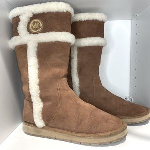 Michael Kors Furry Boots • USED • Size 8 • Chestnut